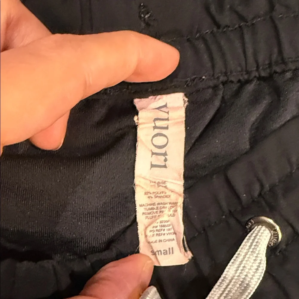 Vuori Women Black Running Shorts - Picture 2 of 8